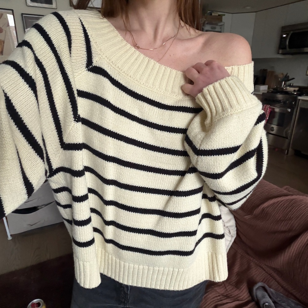 WeWoreWhat Off-Shoulder Sweater - Black and Cream